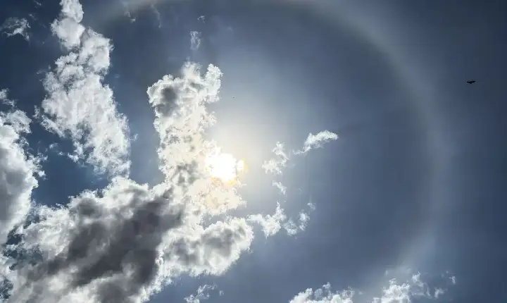 Beleza nos céus, halo solar não é sinal de chuva, diz especialista
