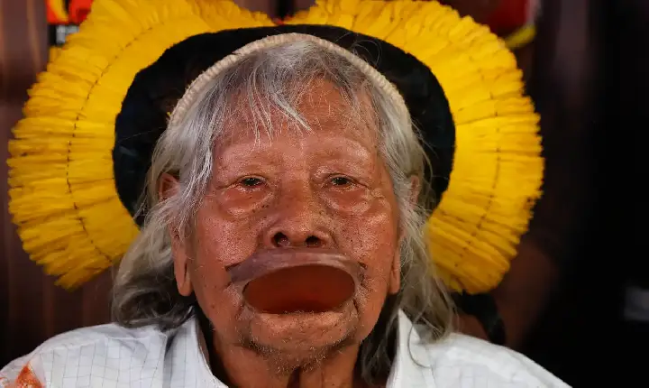 Cacique Raoni, de 94 anos, recebe cuidados paliativos em Mato Grosso