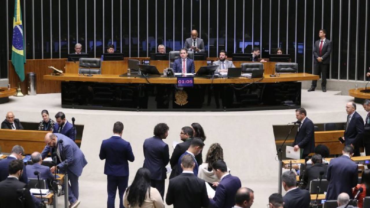 Câmara aprova adesão do Brasil a acordo da OMC sobre comércio de aeronaves civis