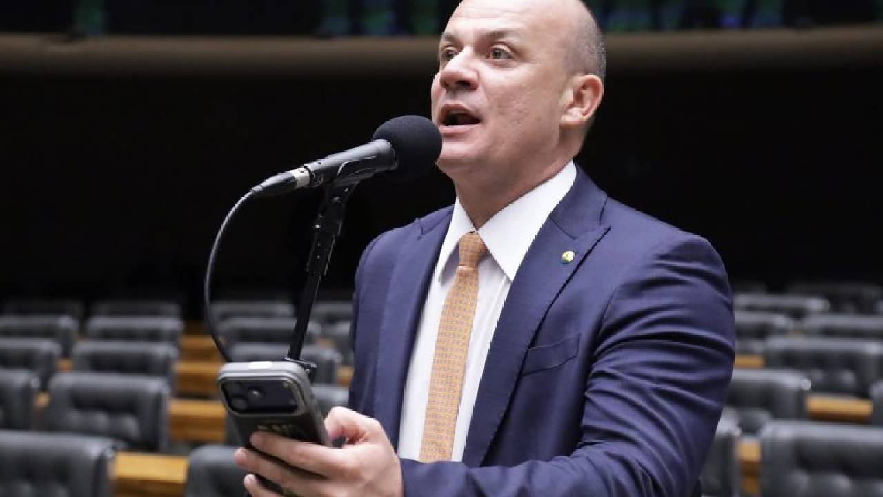 Câmara aprova novas regras para contagem do tempo de serviço por PMs e bombeiros