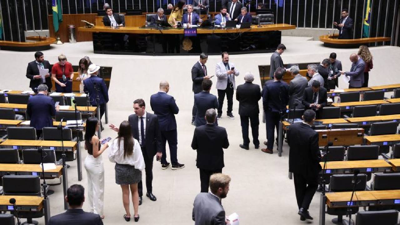Câmara aprova PEC que amplia imunidade tributária para entidades religiosas