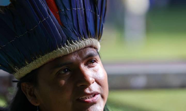Câmara aprova uso de indumentárias tradicionais em fotos de documentos