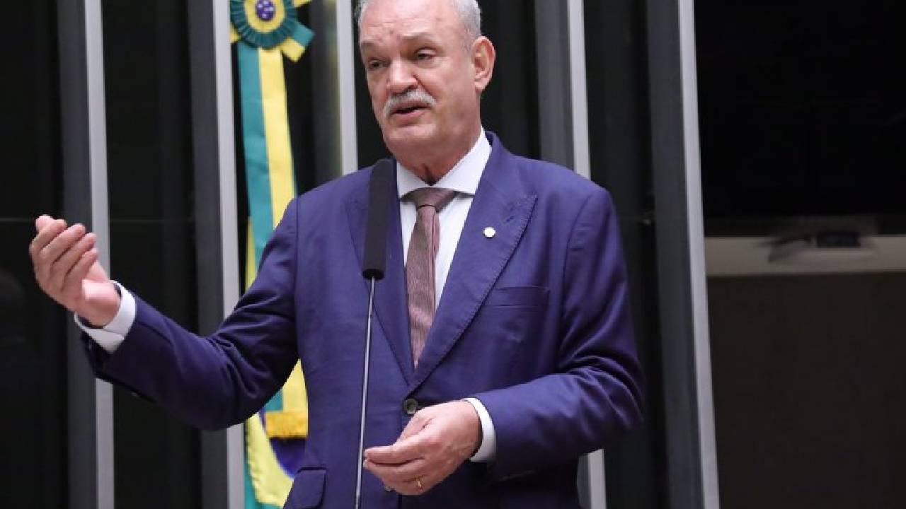 Comissão aprova diretrizes para ampliar acesso à psicoterapia para populações vulneráveis