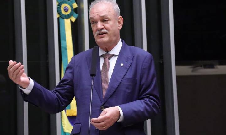 Comissão aprova diretrizes para ampliar acesso à psicoterapia para populações vulneráveis