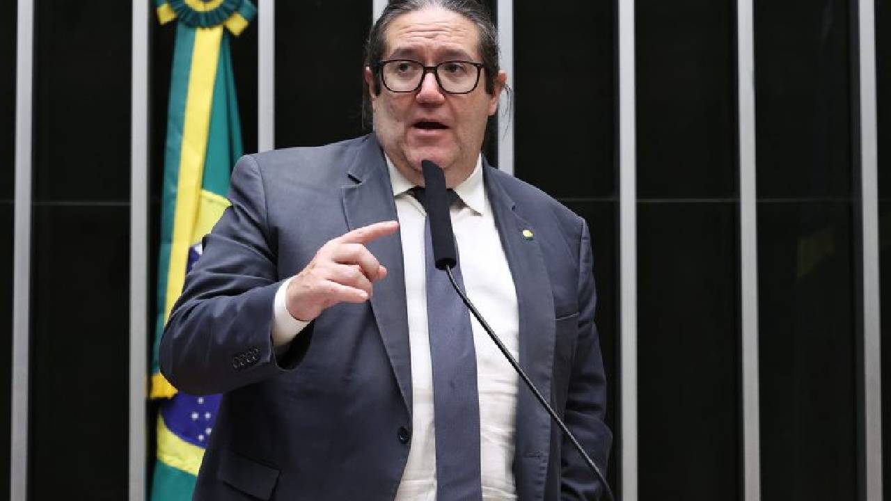 Comissão aprova prioridade para diagnóstico precoce e ensino específico para alunos com autismo