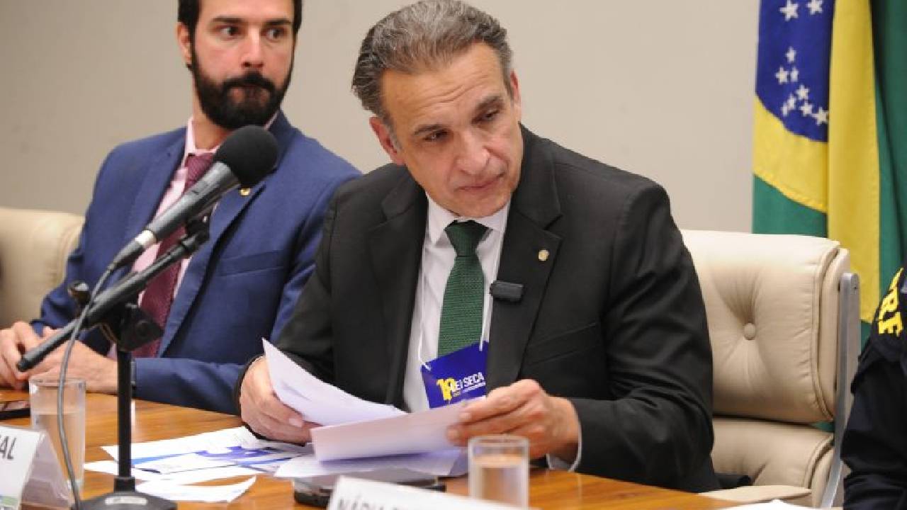 Comissão aprova regras para negociação de dívidas do mercado de energia elétrica