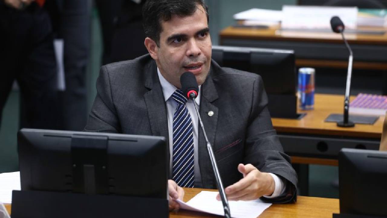Comissão aprova regulamentação do acúmulo de funções de motorista e cobrador