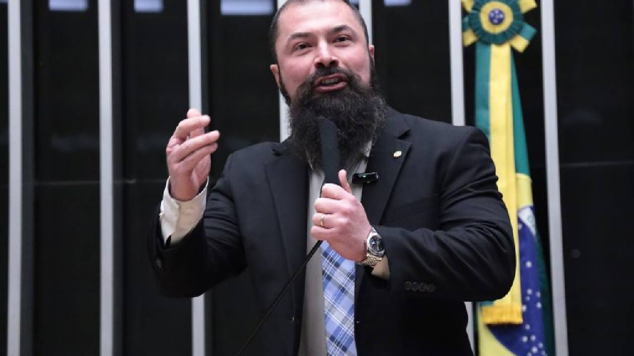 Comissão aprova uso do FGTS para compra de armas de fogo e munições para defesa pessoal