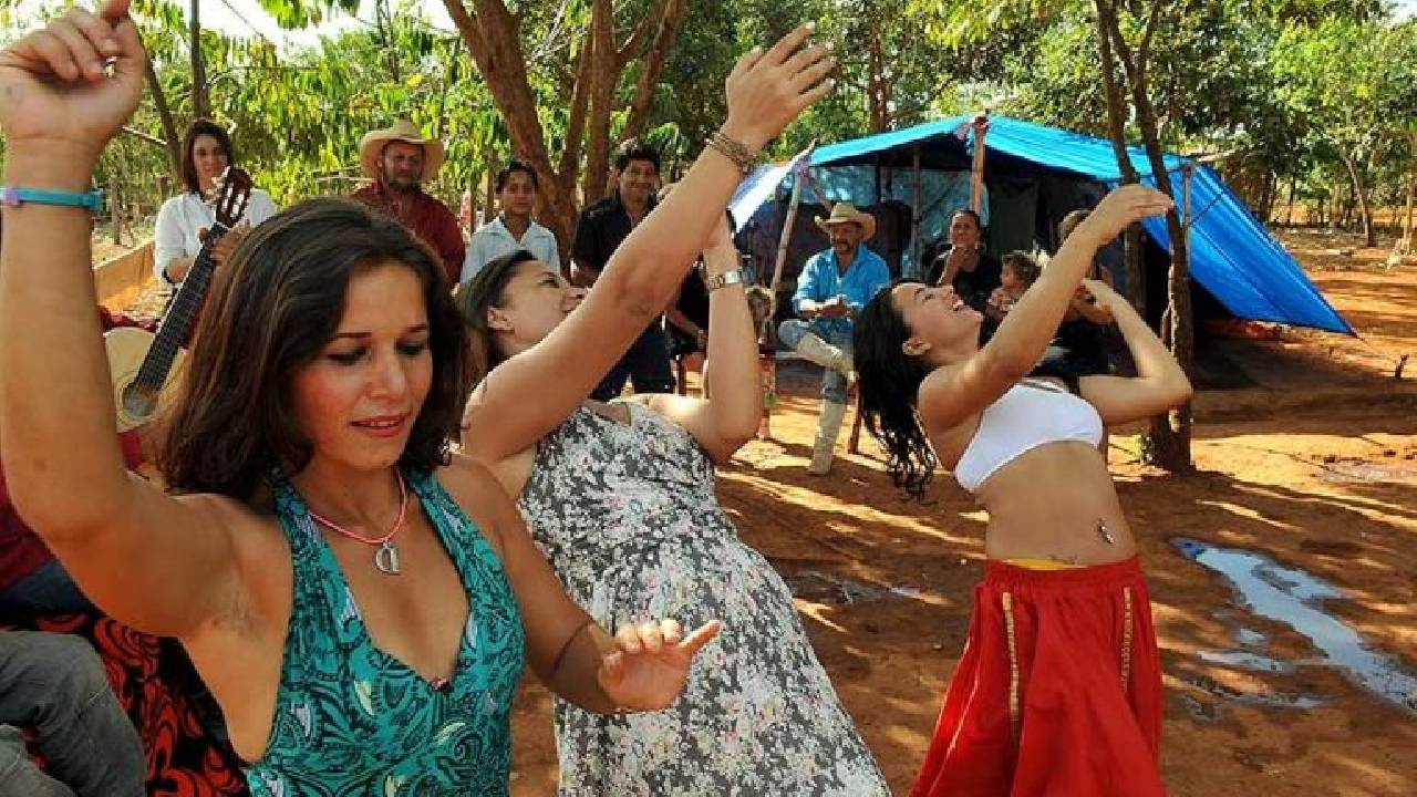 Comissão debate criação do Estatuto dos Povos Ciganos; participe