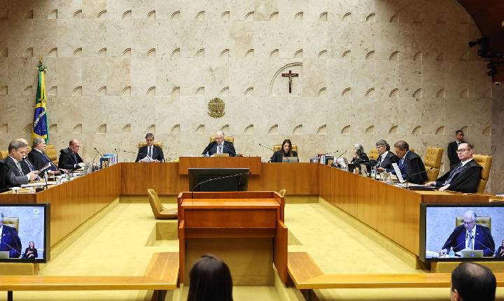 Dino e Zanin votam para julgar Moraes e Mendonça na mesma sessão