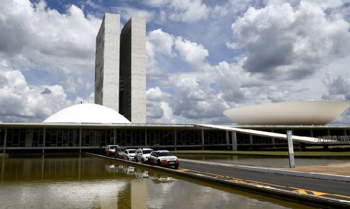 Em 2027, Senado terá 40 senadores novos e 14 reeleitos