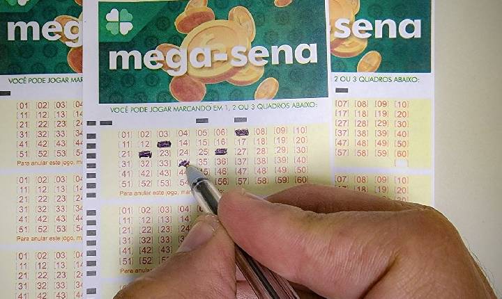 Mega-Sena acumula e próximo prêmio é estimado em R$ 42 milhões 