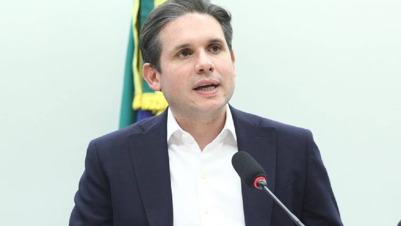 Motta diz que governo está dividido sobre fim da 
