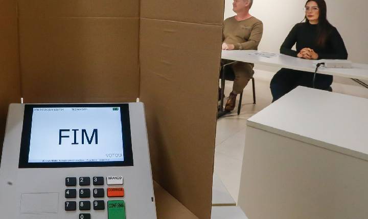 Novas tecnologias levam Justiça Eleitoral a reforçar regras de votação