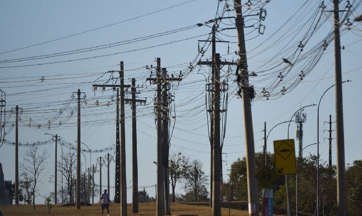 Número de acidentes com a rede elétrica cresceu no Brasil em 2025