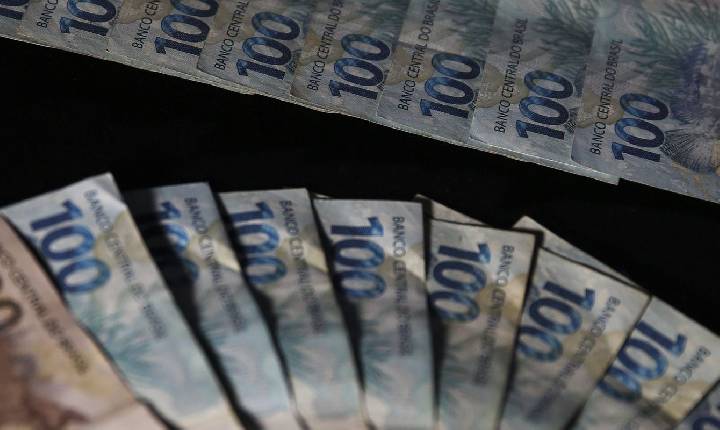 Orçamento de 2027 reserva R$ 44,8 bilhões para emendas impositivas