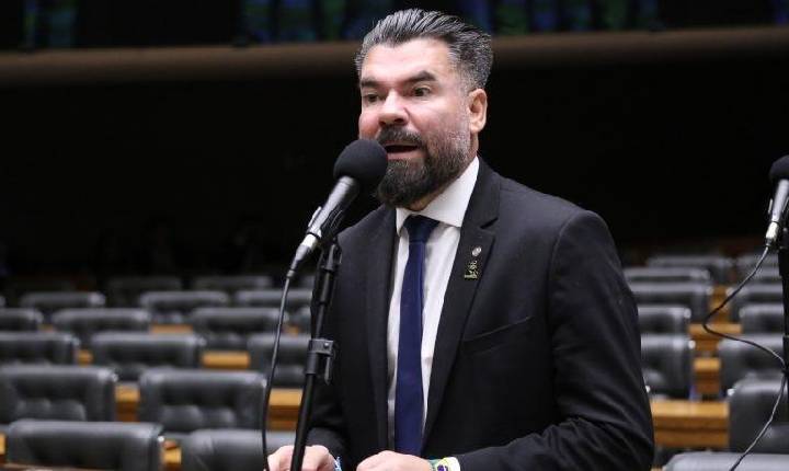 Projeto de lei de Delegado Caveira quer barrar cobrança por poços artesianos e microssistemas no Pará