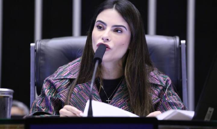 Projeto institui programa de apoio a famílias superendividadas