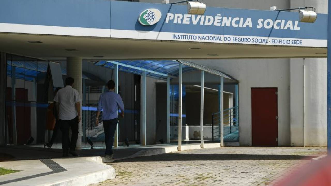 Projeto reforça gratuidade em ligações para centrais do INSS e do Ministério do Trabalho