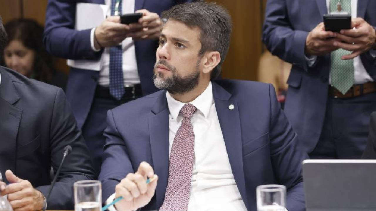 Proposta autoriza fundos regionais a oferecer garantias para projetos de infraestrutura
