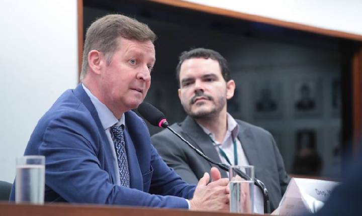 Representantes do setor leiteiro defendem tarifas compensatórias e novas políticas para fortalecer cadeia produtiva