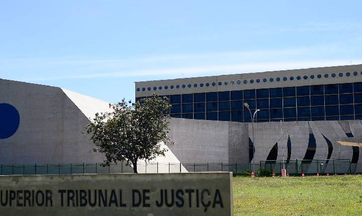 STJ marca depoimento de mulheres que acusam ministro Buzzi de assédio
