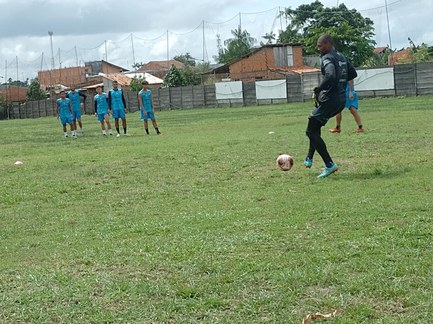 São Francisco intensifica treinos a 11 dias da estreia contra o Remo