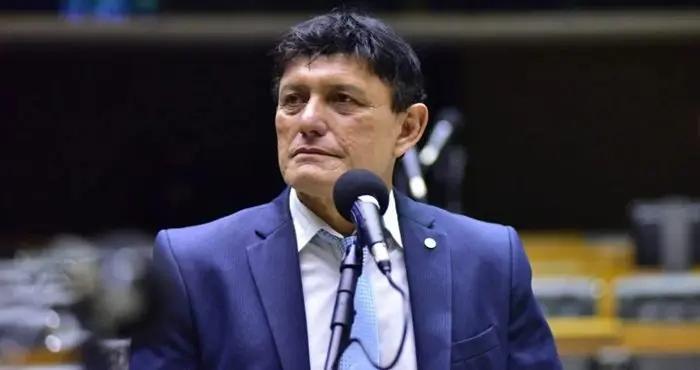 Éder Mauro cresce na disputa ao Senado e se consolida como principal adversário de Helder, aponta Veritate